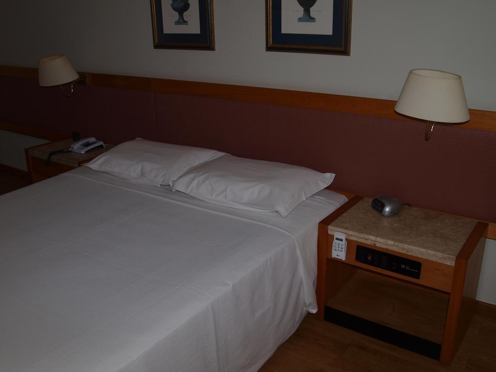 Hotel Sol Belo Horizonte Quarto foto