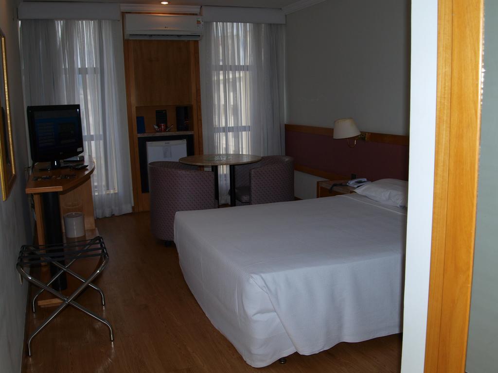 Hotel Sol Belo Horizonte Quarto foto
