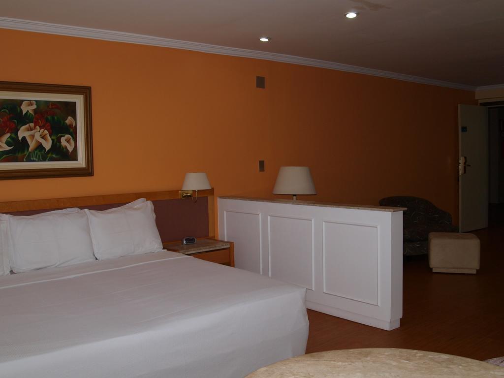 Hotel Sol Belo Horizonte Quarto foto