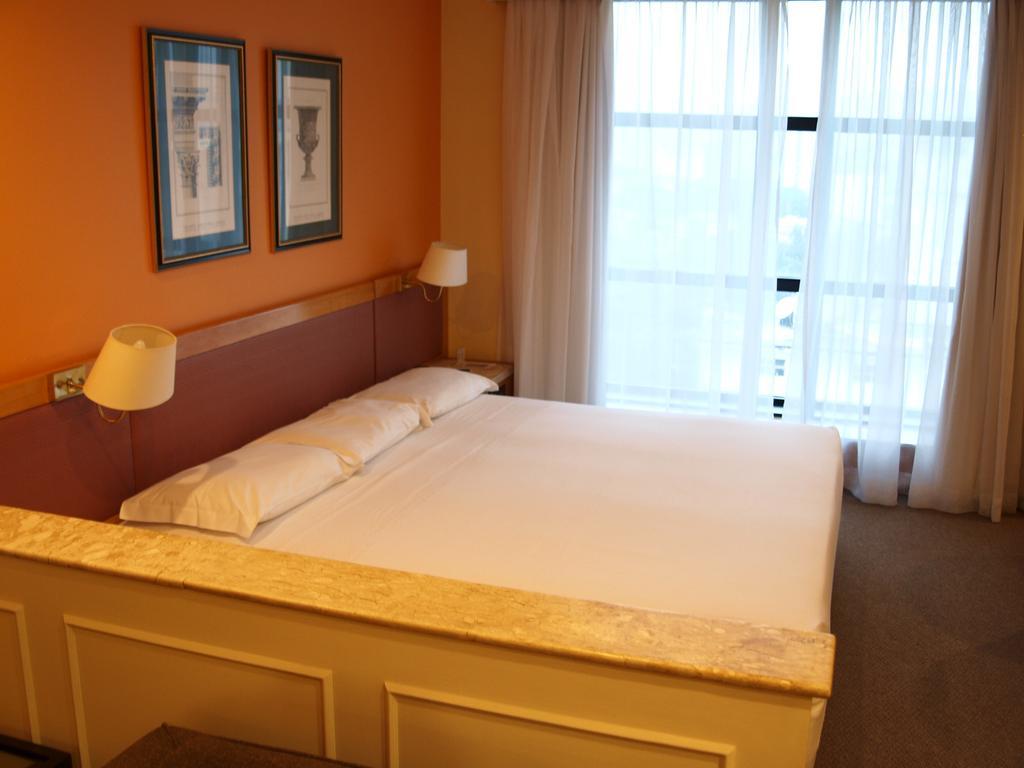 Hotel Sol Belo Horizonte Quarto foto
